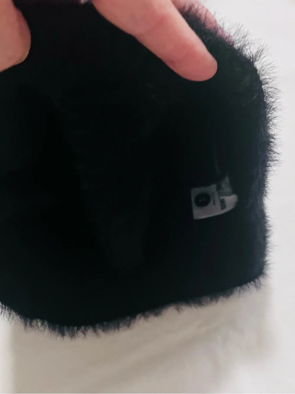 Jacquemus Black super soft layering scarf😘🧣 ❤️ with button detailing